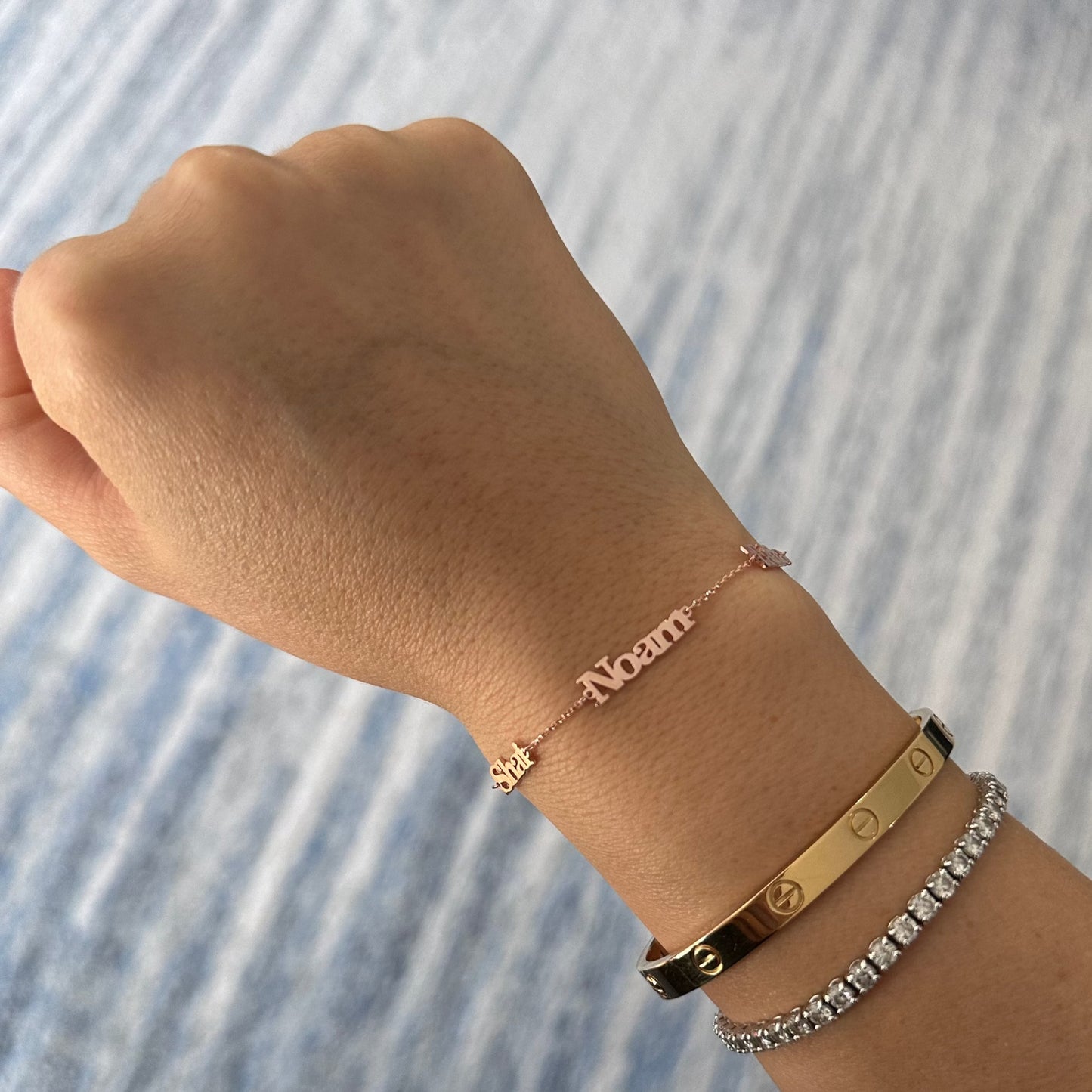 14K Mommy Floating Name Bracelet
