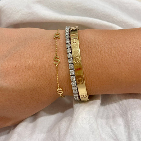 Customized Floating Initial Bracelet - Retail Therapy Jewelry