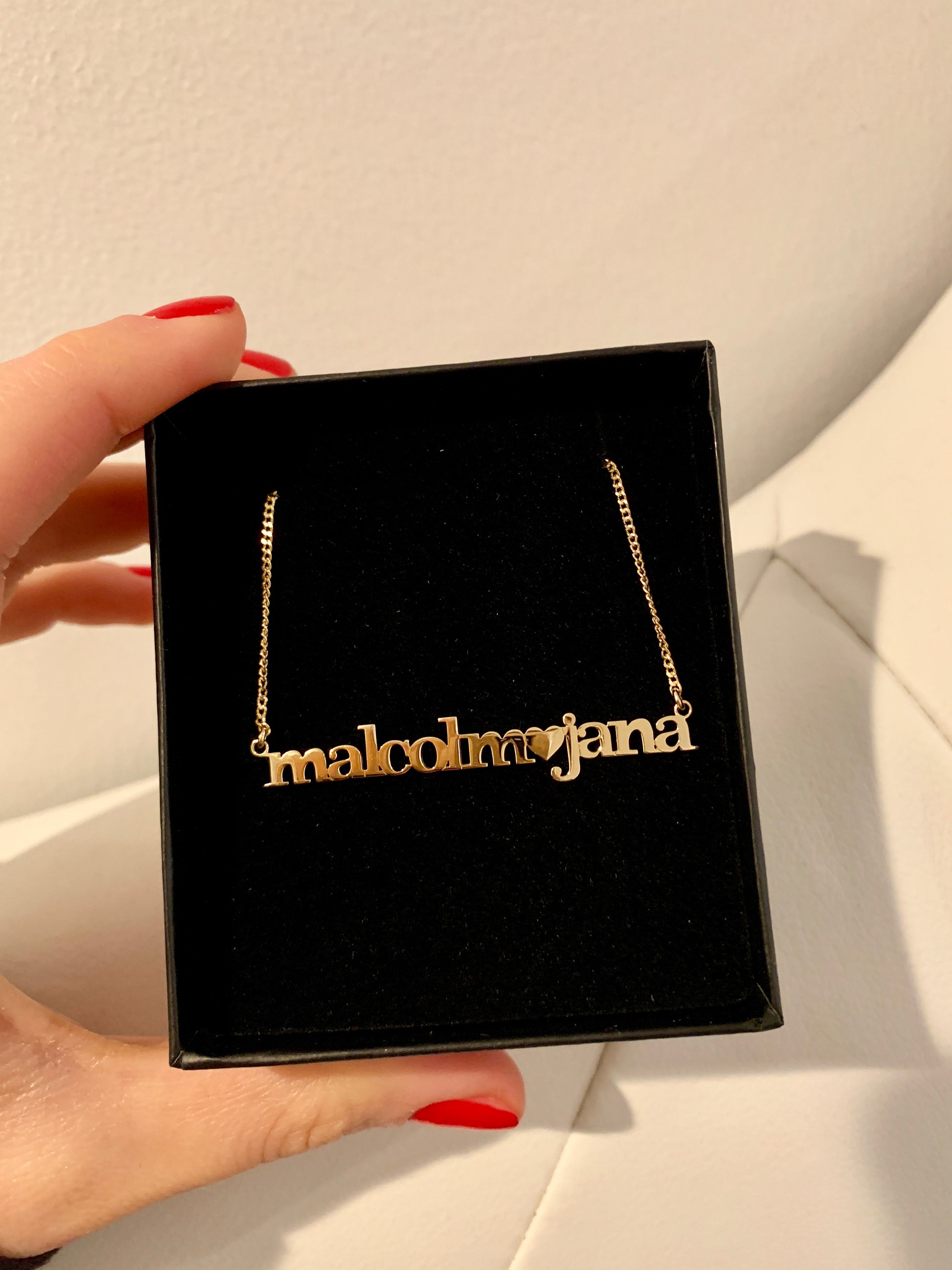 Leah Customized Name Necklace With Heart - Retail Therapy Jewelry
