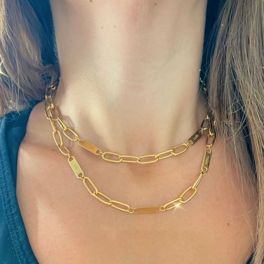 Chaya Paperclip Link Bar Nameplate Necklace