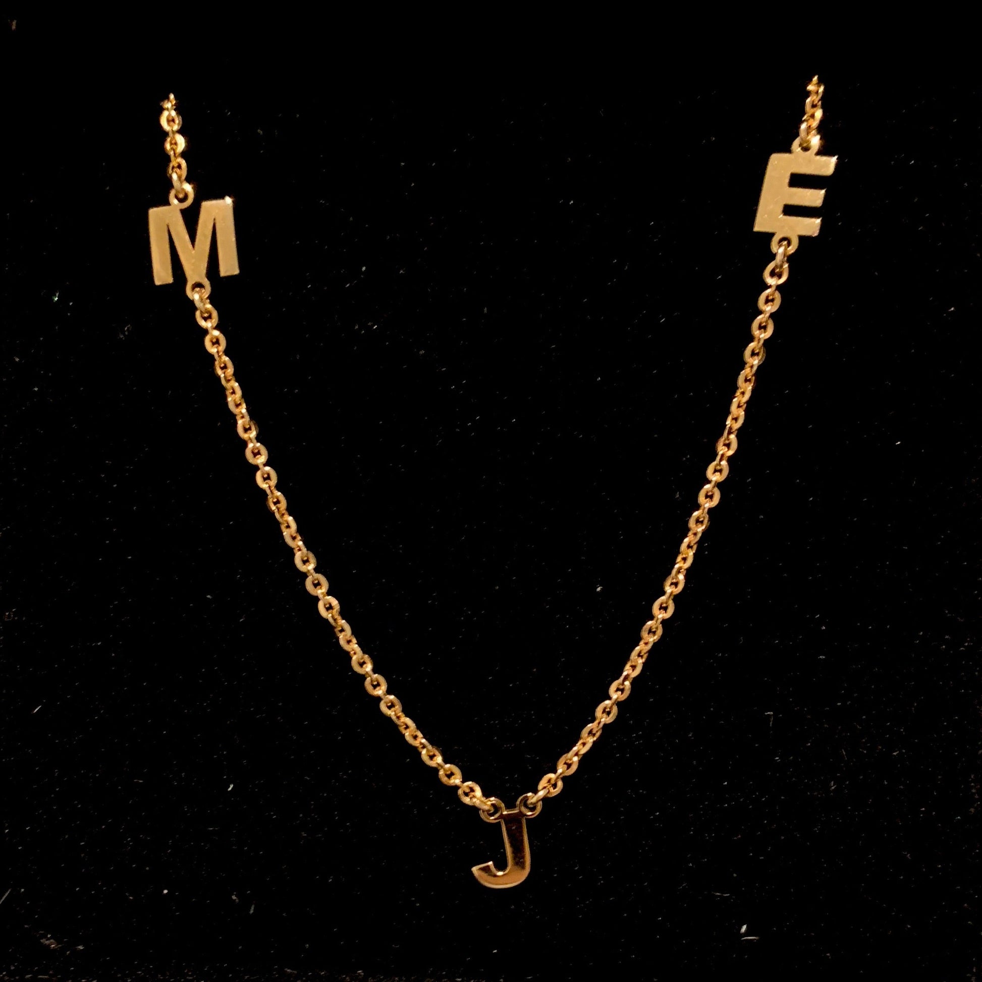 Floating Initial Necklace - Retail Therapy Jewelry