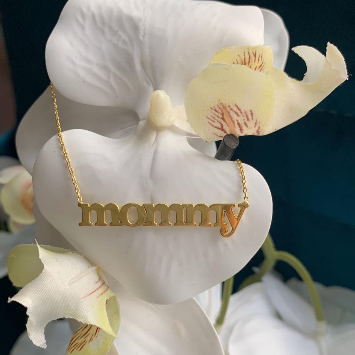 “mommy” Necklace - Retail Therapy Jewelry