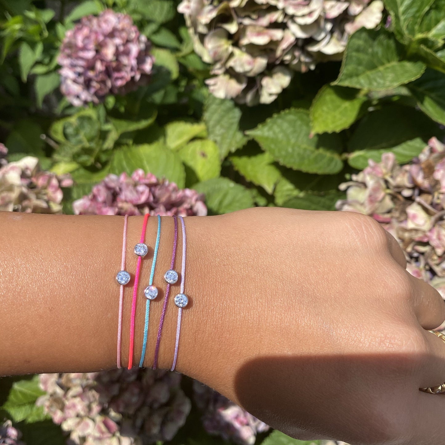 Pullback Colorful Bezel Bracelet