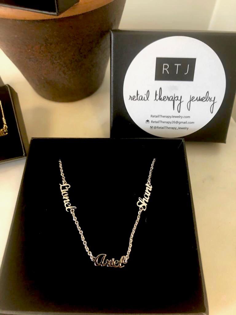 Script Multi Name Mommy Necklace - Retail Therapy Jewelry