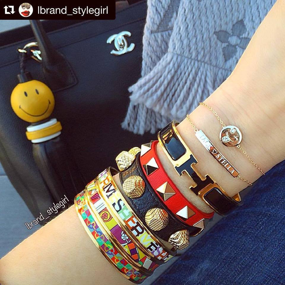 Emoji Tongue Out Bracelet - Retail Therapy Jewelry